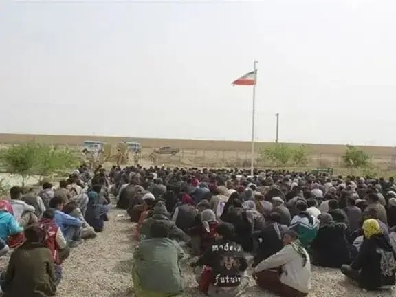 خبرگزاری فرانسه: مهاجران افغان در اردوگاه‌های جمهوری اسلامی شکنجه می‌شوند