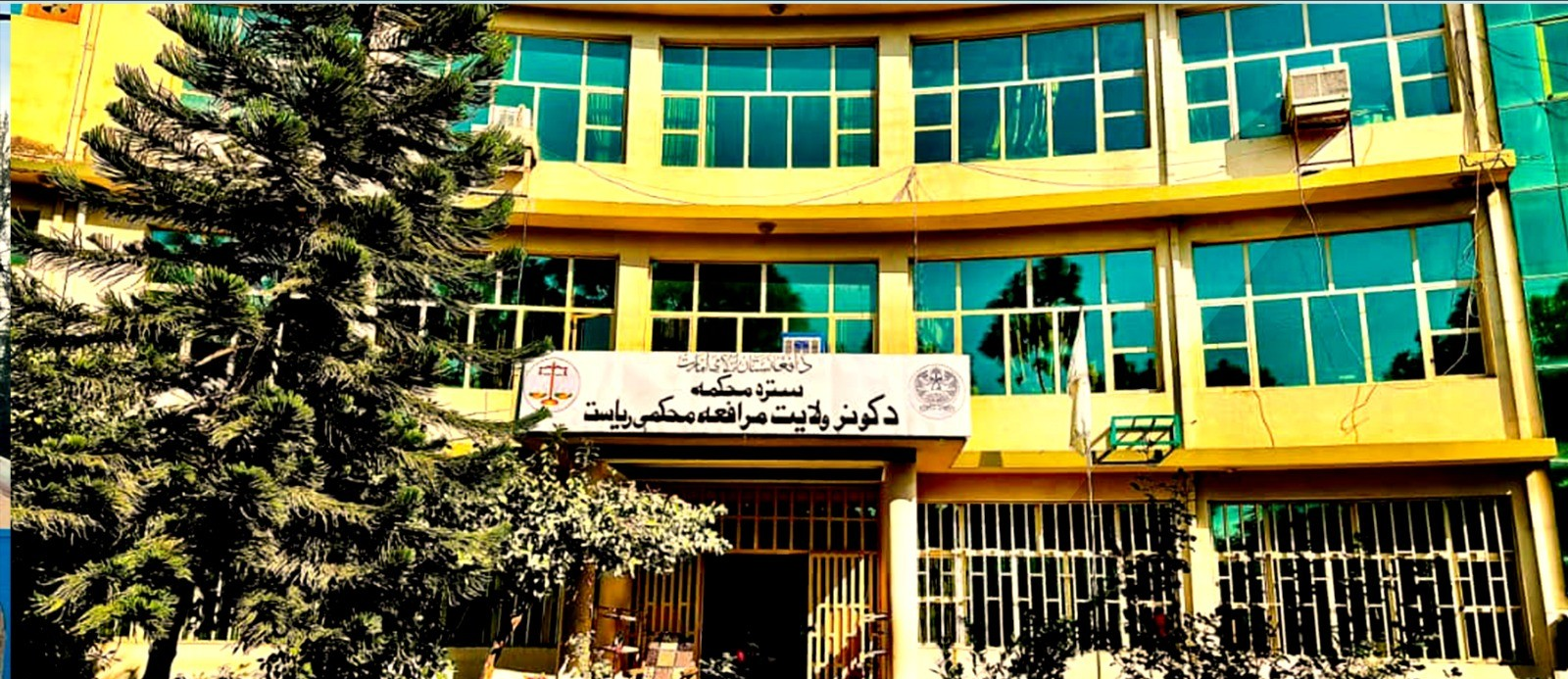 طالبانو په کونړ کې درې کسان په دُرو وهلي دي