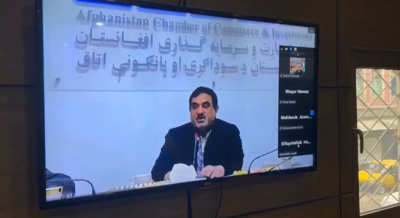 د افغانستان او پاکستان سوداګریزو خونو د لارو د پرانېستلو غوښتنه کړې ده
