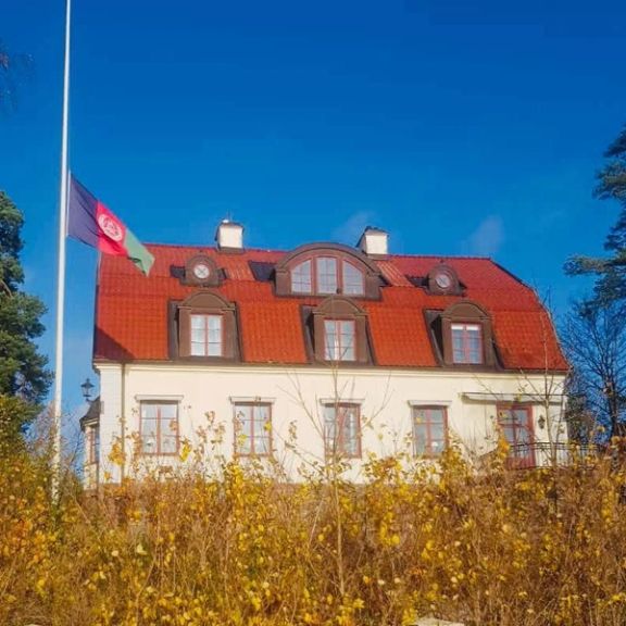 سفارت افغانستان و سویدن برای صدور اسناد جایگزین به پناهجویان افغان توافق کردند