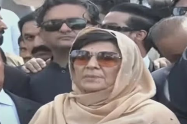 عليمه خان: عمران خان د شکنجې لپاره په انفرادي بند خونه کې ساتل شوی