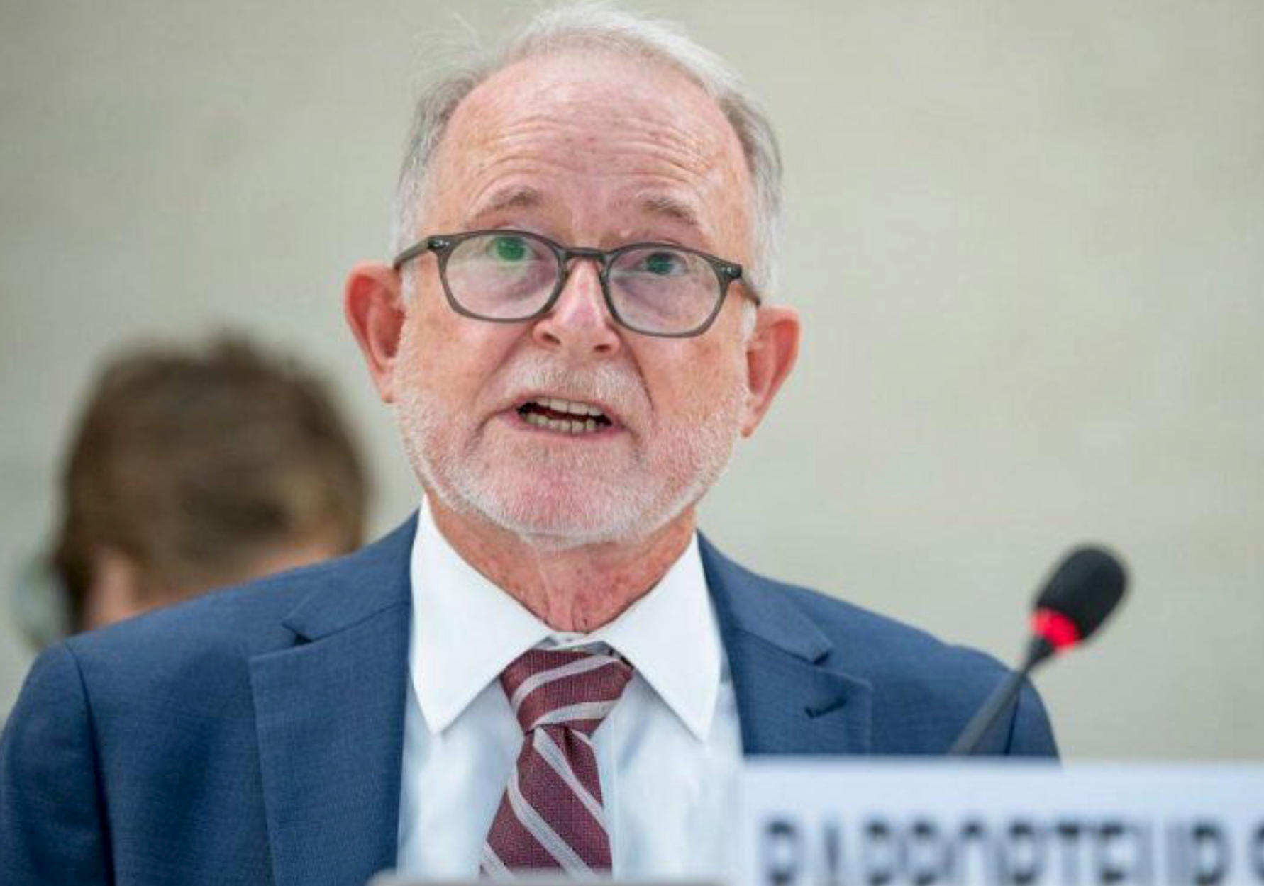 ریچارډ بېنېټ: د افغان ښځو غږ باید واورېدل شي څو د طالبانو د چلند ریښتینی ماهیت روښانه شي