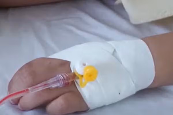 صدها شهروند در غرب کابل مسموم شدند