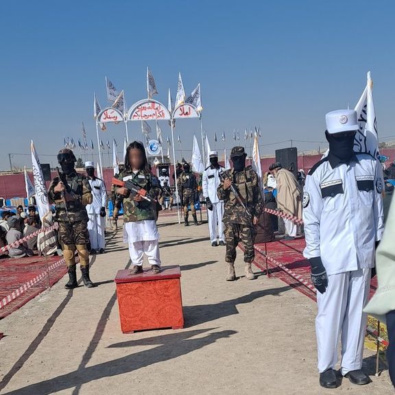 تبلیغ کودکسربازی طالبان در مراسم فراغت یک مدرسه دینی