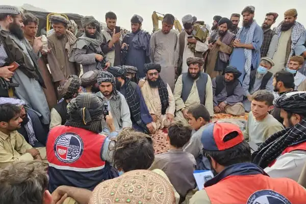 د تخار د چاهاب د سرو زرو په کان کې بند پاتې ۱۰ کسان وژغورل شول