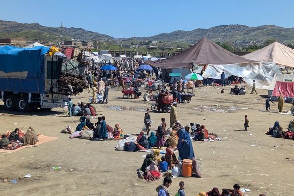 لنډي کوتل کې له کړاوه ډکې شپې؛ افغان کډوال وایي ان پاکو اوبو ته هم کافي لاسرسی نهلري