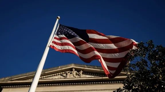 دوه ګوني تابعیت لرونکو ته د امریکا نوی خبرداری: له ایران نه ووځئ