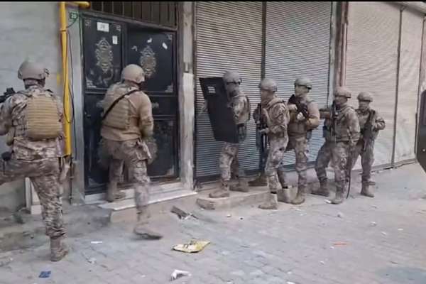 ترکیه ۱۵ نفر را به اتهام عضویت در داعش بازداشت کرد