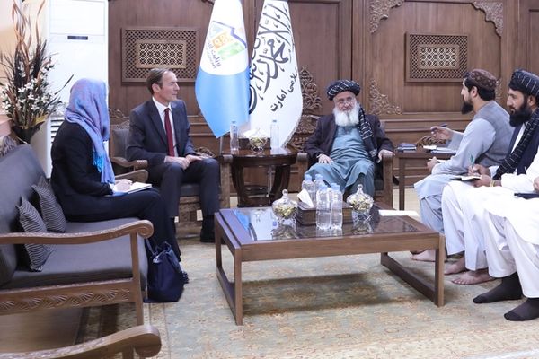 د طالبانو د اقتصاد وزارت: برېټانیا افغانستان سره د یو نیم میلیون یورو بشري مرستو ډاډ ورکړی