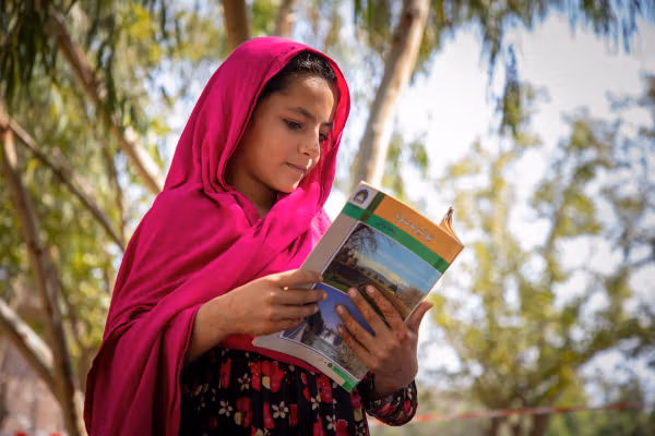 یونېسف: په افغانستان کې ۹۰ سلنه ۱۰ کلن ماشومان ساده متن نهشي لوستلی