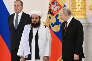 سفیر طالبان در مسکو اعتبارنامه خود را به پوتین داد