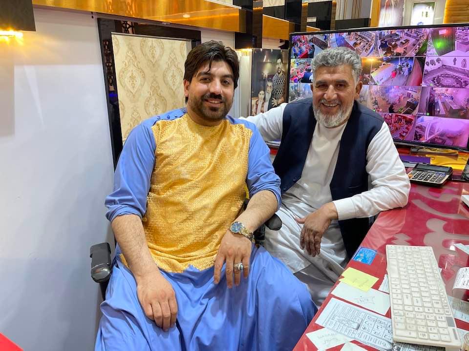 نعمت‌الله حسین‌زاده، هنرمند محلی هرات در مشهد بستری شد