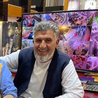 نعمتالله حسینزاده، هنرمند محلی هرات در مشهد بستری شد