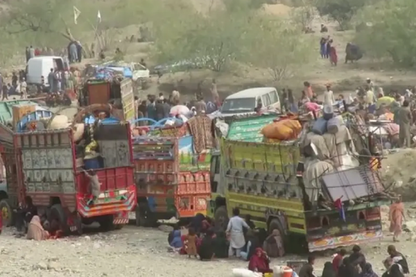 Nearly 600 Afghan Migrants Forcibly Deported From Pakistan In One Day