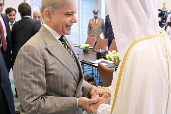 شهباز شریف له قطري چارواکو سره د افغانستان په اړه خبرې کړې دي