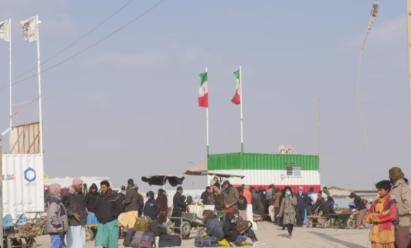 مقام ایرانی از بازداشت ۳۸ مهاجر افغان در شهرستان قشم خبر داد