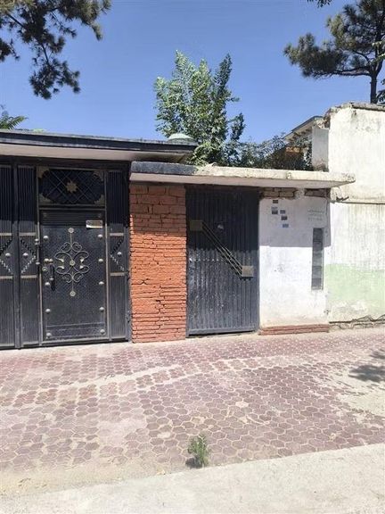 افراد سراجالدین حقانی خانه شخصی پاچا خان زدران را در کابل تصرف کردهاند