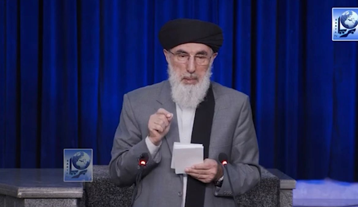 حکمتیار در خطبه‌های نماز جمعه:"نفرین و لعنت" بر قاتل انسان‌های بی‌گناه