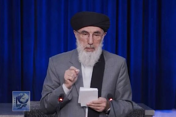 حکمتیار در خطبههای نماز جمعه:"نفرین و لعنت" بر قاتل انسانهای بیگناه