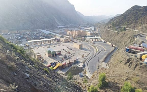 إغلاق حدود تورخم يكبد التجارة بين أفغانستان وباكستان خسائر بقيمة 4.5 مليار دولار