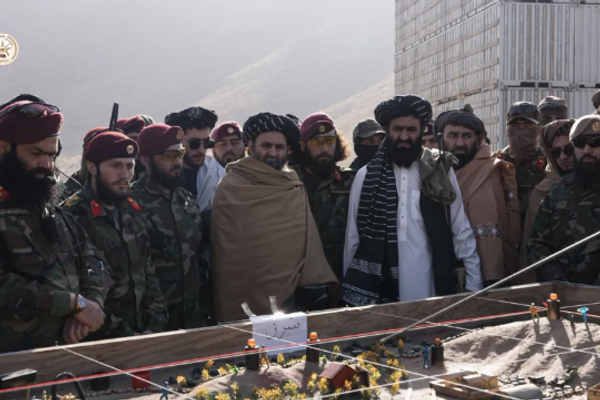 الملا برادر: نحن مستعدون للرد على أيّ شكل من أشكال التعدي