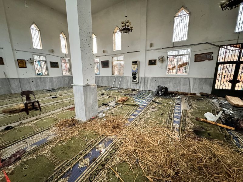 ایران په حُمص کې د جومات پر لمونځ کوونکو برید وغانده