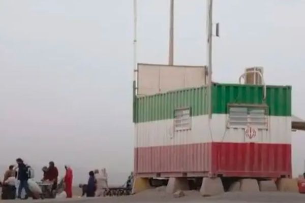 Iran Deported Afghan Refugees With Residency Documents, Confirms UN