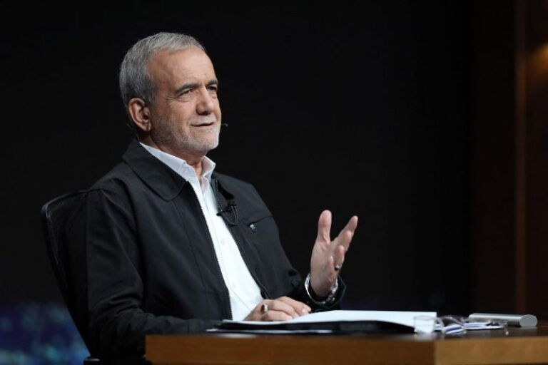 مسعود پزشکیان: کورنیو چارو وزیر ته مې ماموریت ورکړی چې د معترضینو له استازو سره خبرې وکړي