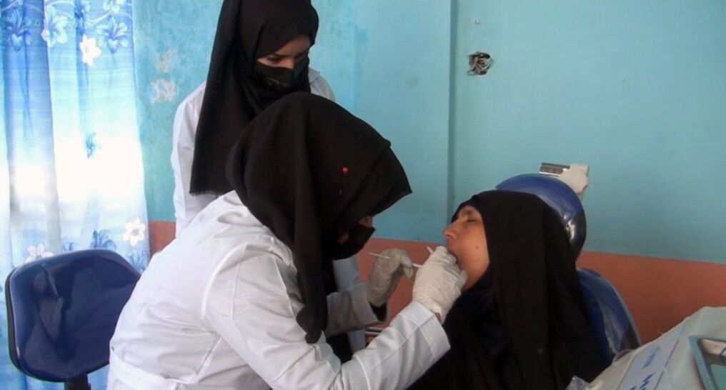 کندهار کې د امربالمعروف پېغورونو د ښځینه روغتیایي کارکوونکو د کار پروړاندې خنډونه پېدا کړي