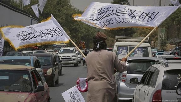 طالباني بندیزونو سره مخ افغانستان؛ پر کابل واکمن ادعا لري چې محبوبیت یې ډېر شوی