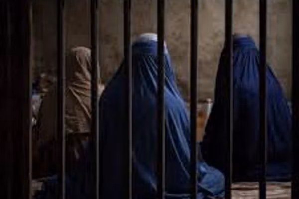 د افغانستان د حقونو څار بنسټ: د طالبانو له لوري په هرات کې د ښځو نیول د بشریت ضد جرم دی