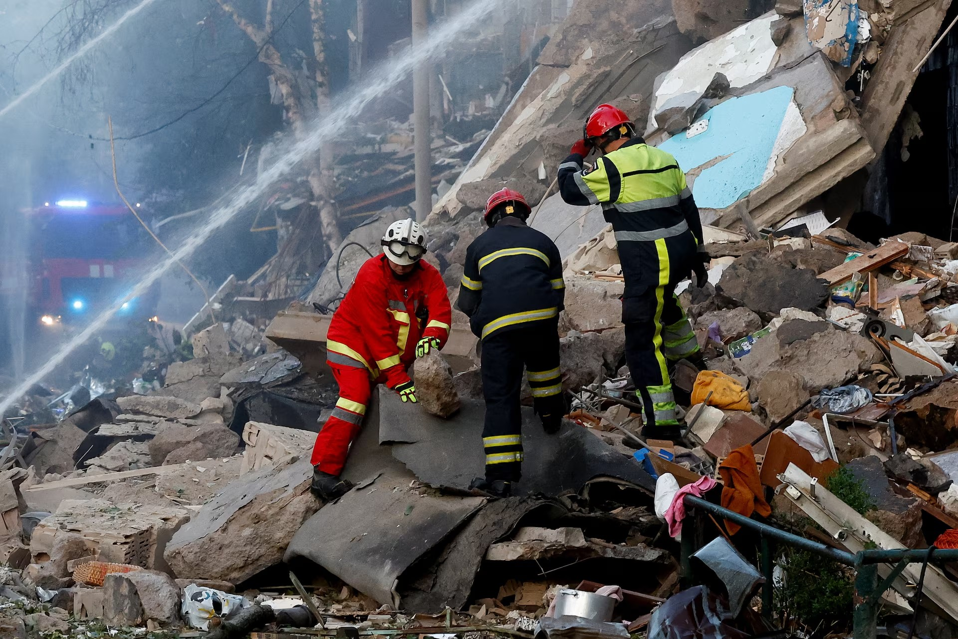 پر کیف د مسکو د بریدونو دوام؛ ۱۰ کسان وژل شوي او لسګونه نور ټپیان دي