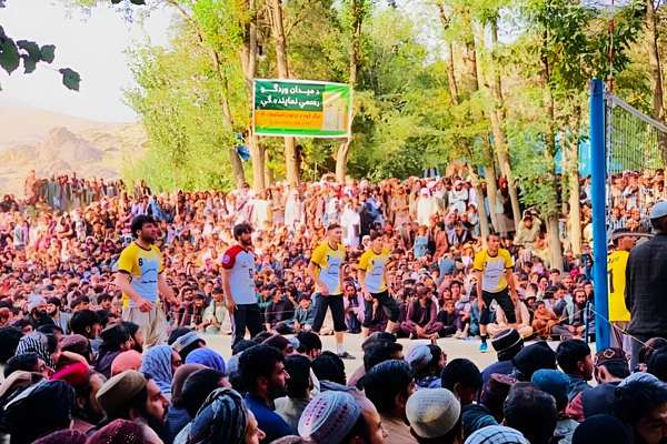 قهرمانی تیم عبدالوهاب در چهارمین دور رقابتهای والیبال میانولایتی در وردک