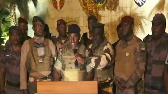 نظامیان در گابن انتخابات را منحل کردند و قدرت را به دست گرفتند