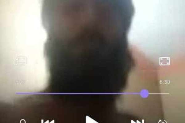 هیلۍ وایي مولوي عبدالبصیر زابلی مې ګواښي چې انځورونه او ویډیوګانې به مې رسنیزې کړي