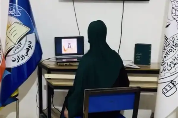 مجله فرهنگی «دوشیزه»؛ پناهی برای قلم و هنر دختران افغانستان