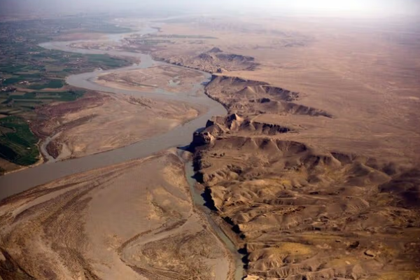 إيران تصعّد من ضغوطها على طالبان للحصول على المياه من أفغانستان