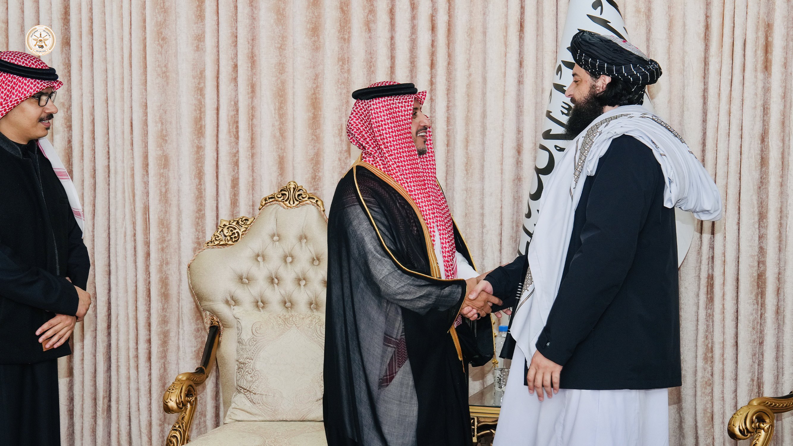 د طالبانو دفاع وزیر په کابل کې د سعودي عربستان له سفیر سره وکتل