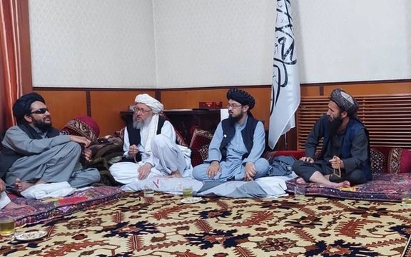 پاسخ سخنگوی طالبان به نگرانی از کابینه: کابینه برآمده از کنفرانس بن چرا مایه نگرانی نبود؟