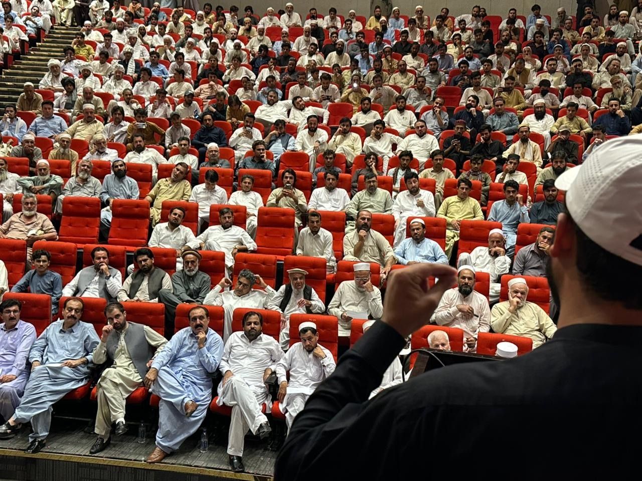 جرگه پیشاور خواستار توقف عملیات نظامی در خیبر پختونخوا شد