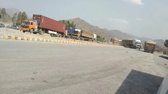 منابع محلی: وضعیت در تورخم متشنج است و نیروهای دو طرف در حال آمادهباش قرار دارند