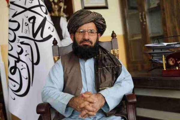 د طالبانو د اطلاعاتو او کلتور مرستیال وزیر پر افغانانو غږ کړی چې دفاع ته چمتو شي