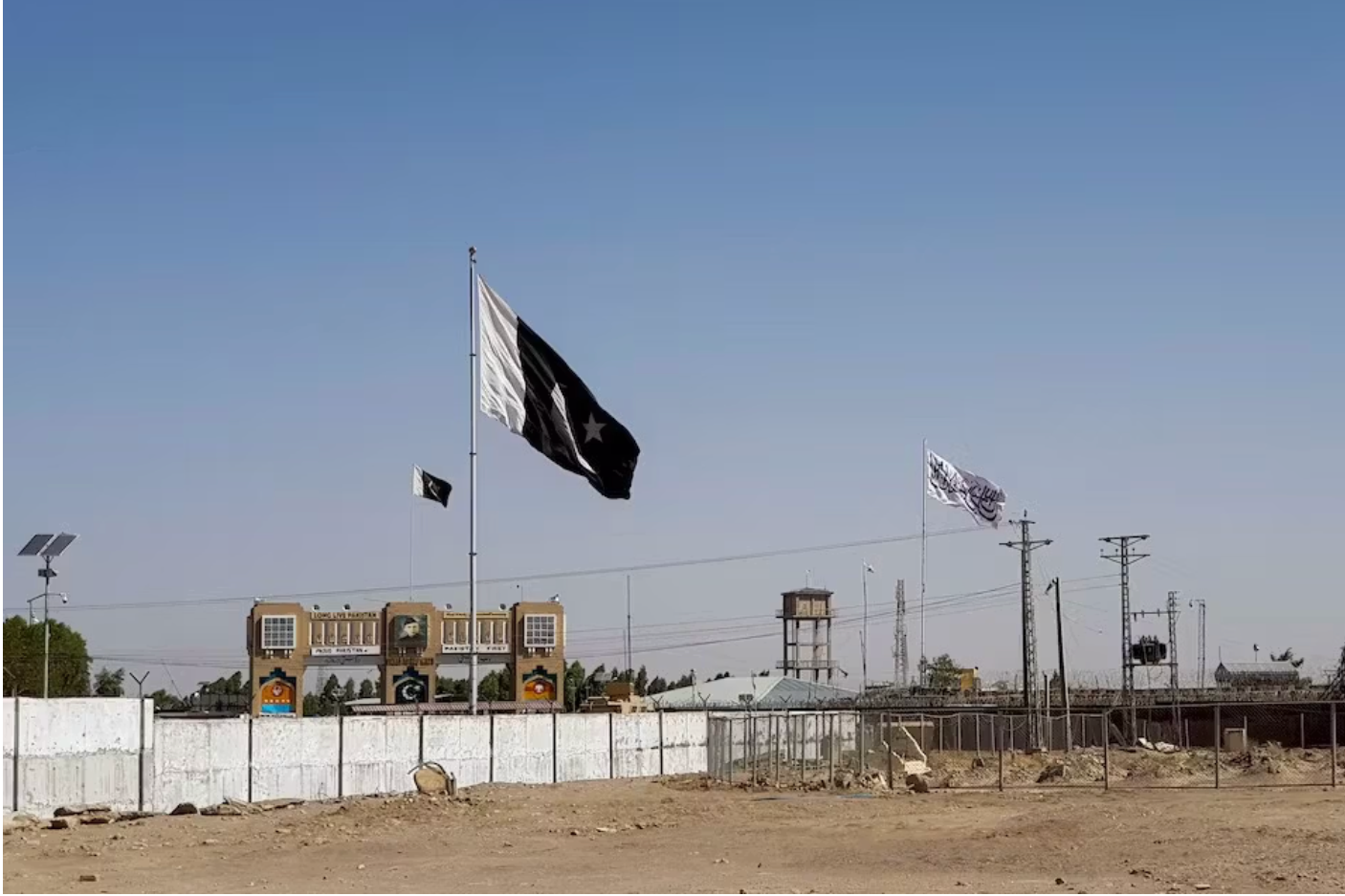 Spin Boldak Border Crossing Reopens For Returning Afghan Refugees