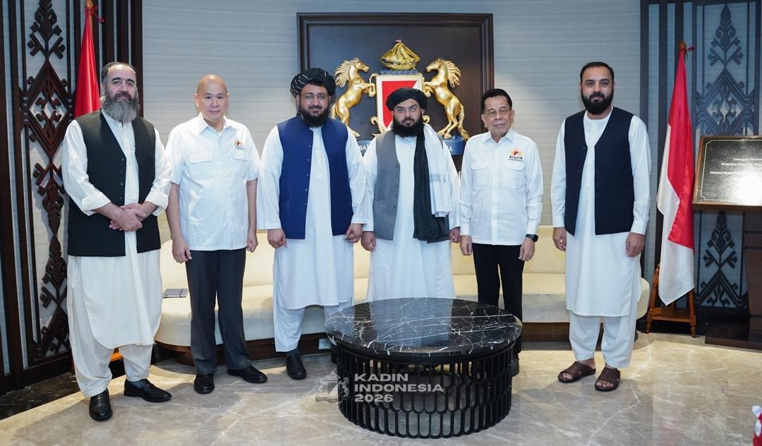 طالب او اندونیزیايي چارواکي د اقتصادي اړیکو او سوداګرۍ پر پراختیا غږېدلي