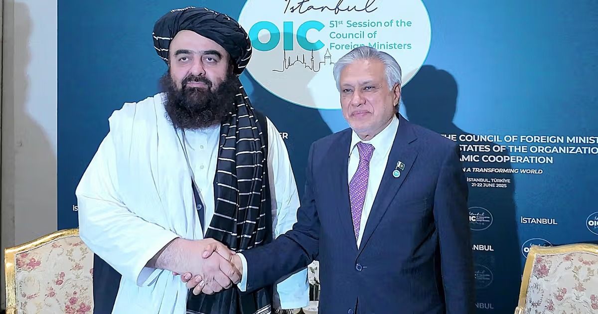 اسحاق ډار د پاکستان په سنا کې: امیرخان متقي پرون شپږ ځلې راسره ټلیفوني خبرې وکړې