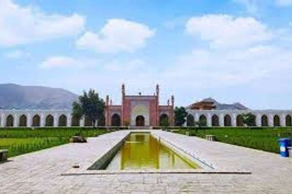 طالبان د کابل عیدګاه جومات د ښار د فعال جامع جومات په توګه پرانیزي