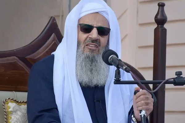 مولوی عبدالحمید: هیچ رئیسجمهوری در ایران نمیتواند کاری کند