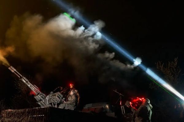 پر اوکراین د روسیې تازه ډرون بریدونو یوه ښځه او یو سړی وژلی