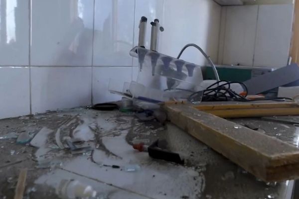 طالبان میگوید یک مرکز صحی در کنر در حملات راکتی پاکستان ویران شده است