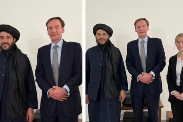 طالب سفیر د خپلې لیدنې له انځور څخه ښځینه ډیپلوماته سانسور کړه